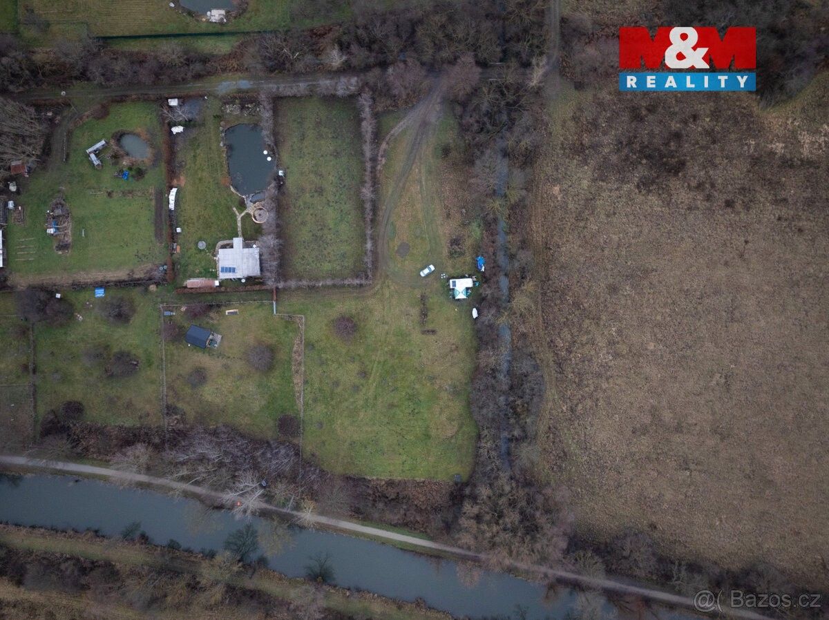 Prodej pozemek pro bydlení - Strážnice, 696 62