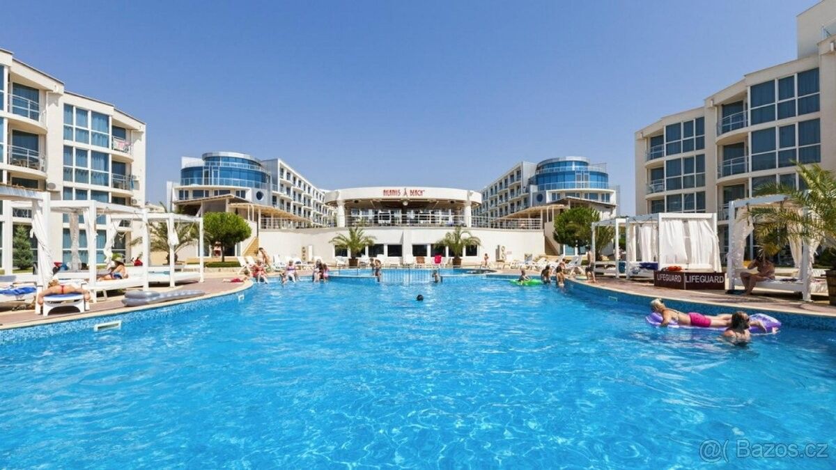 Pronájem byt - 987 66, Zahraničí