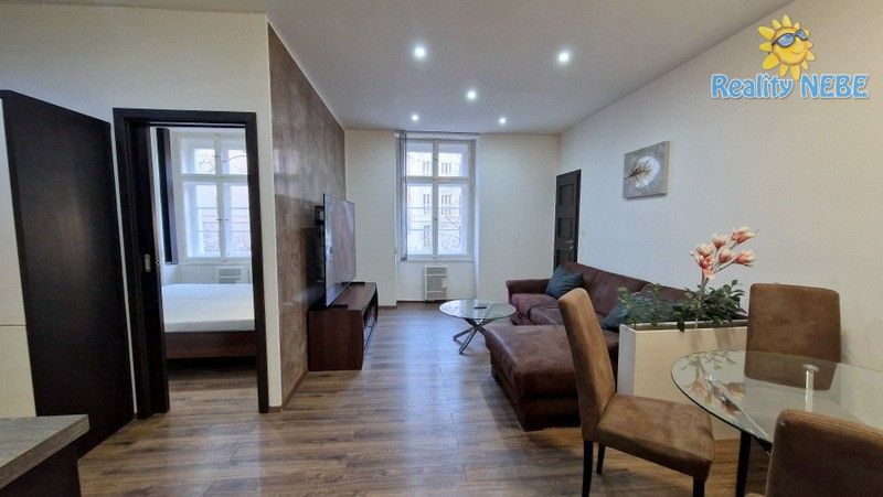 Pronájem byt 2+kk - Moskevská, Praha, 46 m² - 5