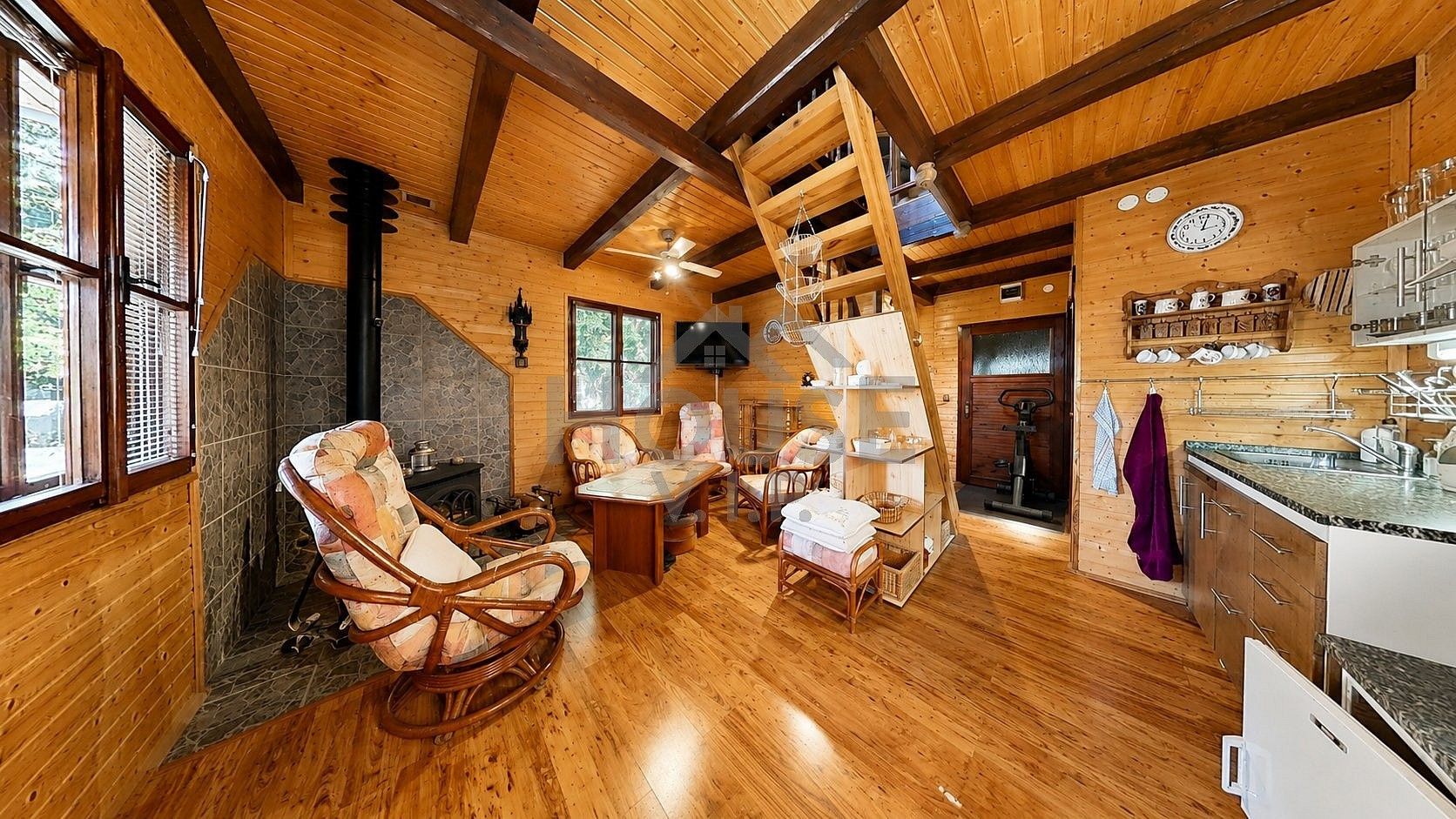 Chalupy, Kněževes, okres Praha-západ, Středočeský kraj, 50 m² - 2