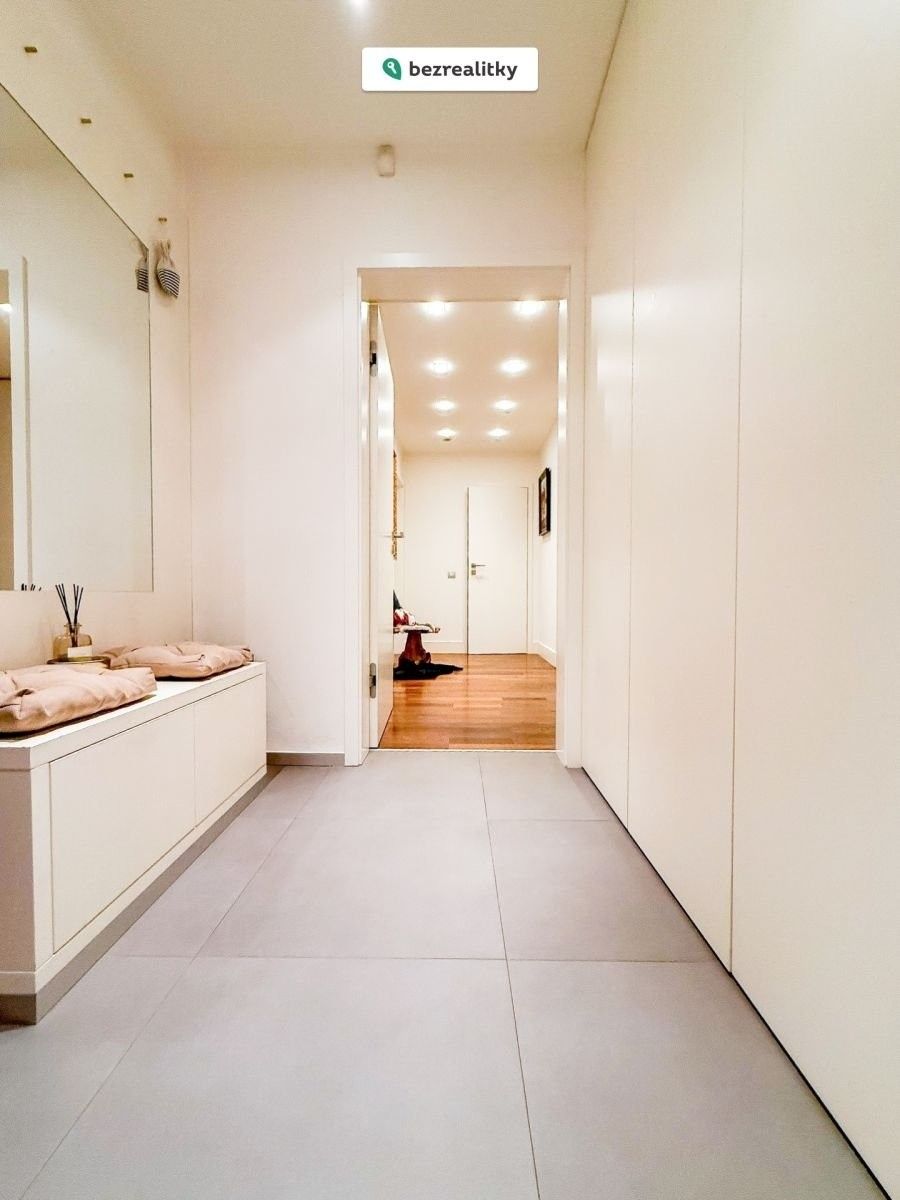 3+kk, Makovského, Praha, 86 m²