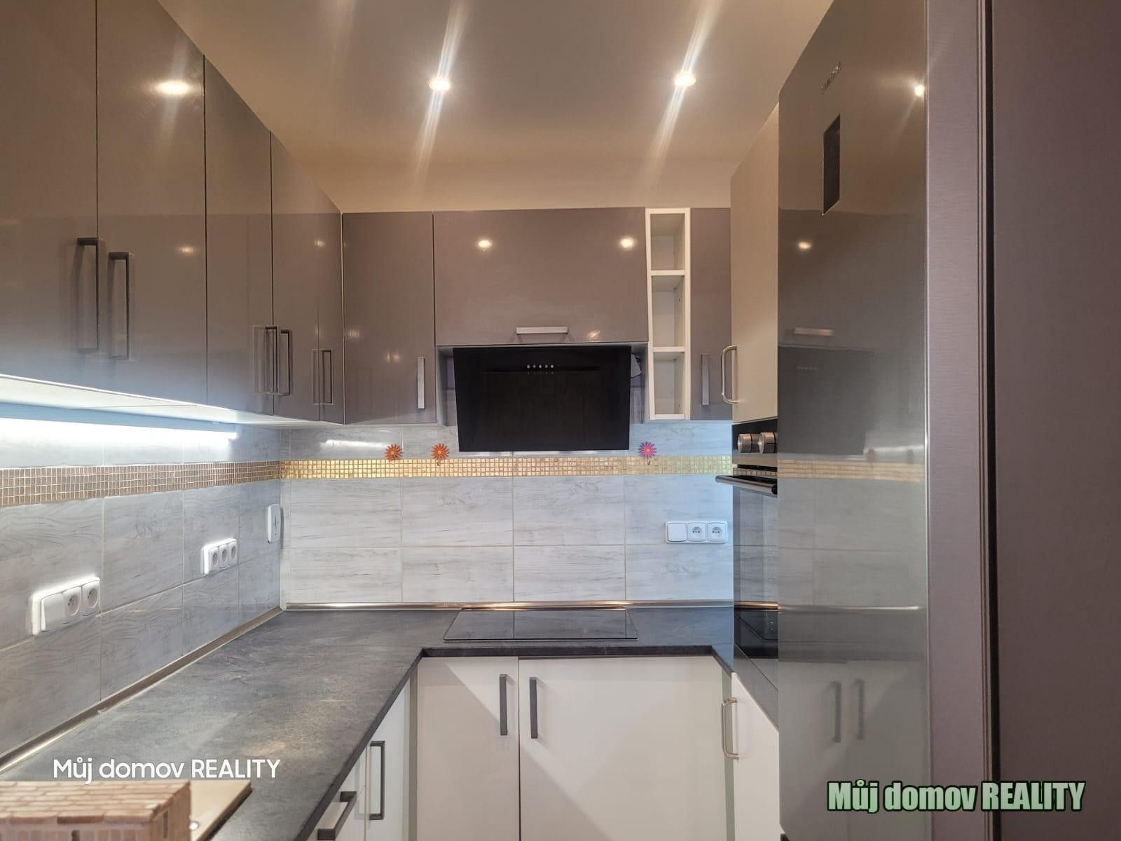 Pronájem byt 2+kk - Kpt. Stránského, Praha, 44 m²