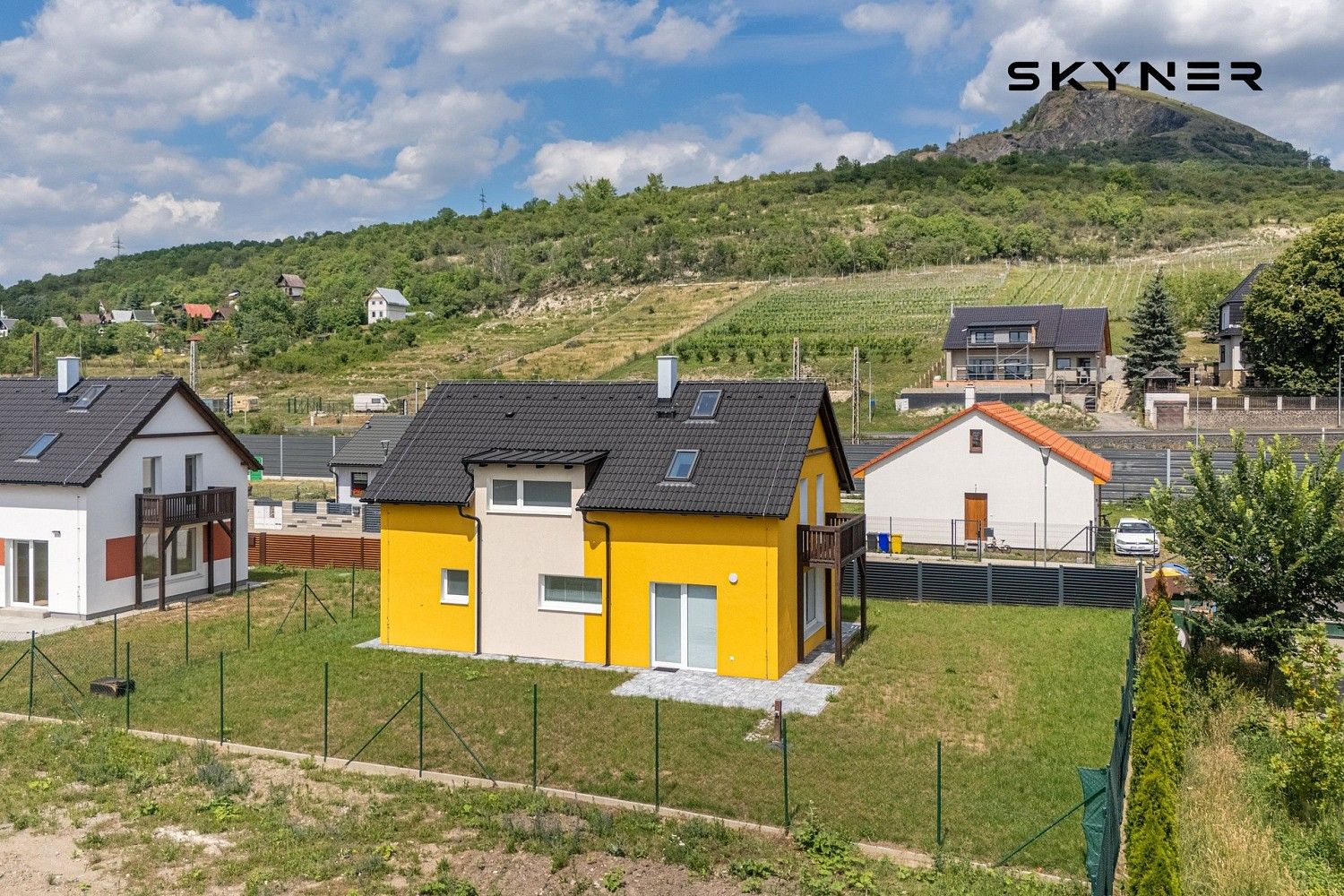 Rodinné domy, Žalhostice, okres Litoměřice, Ústecký kraj, 130 m² - 2