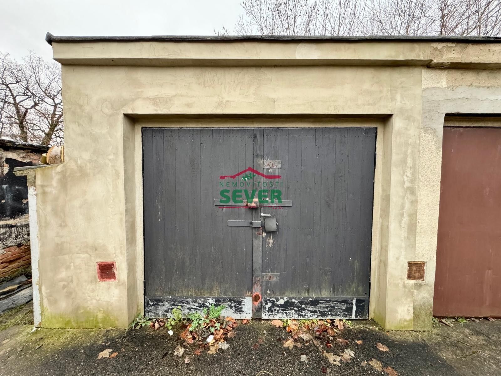 Garáže, U Koldomu, Litvínov, 32 m²