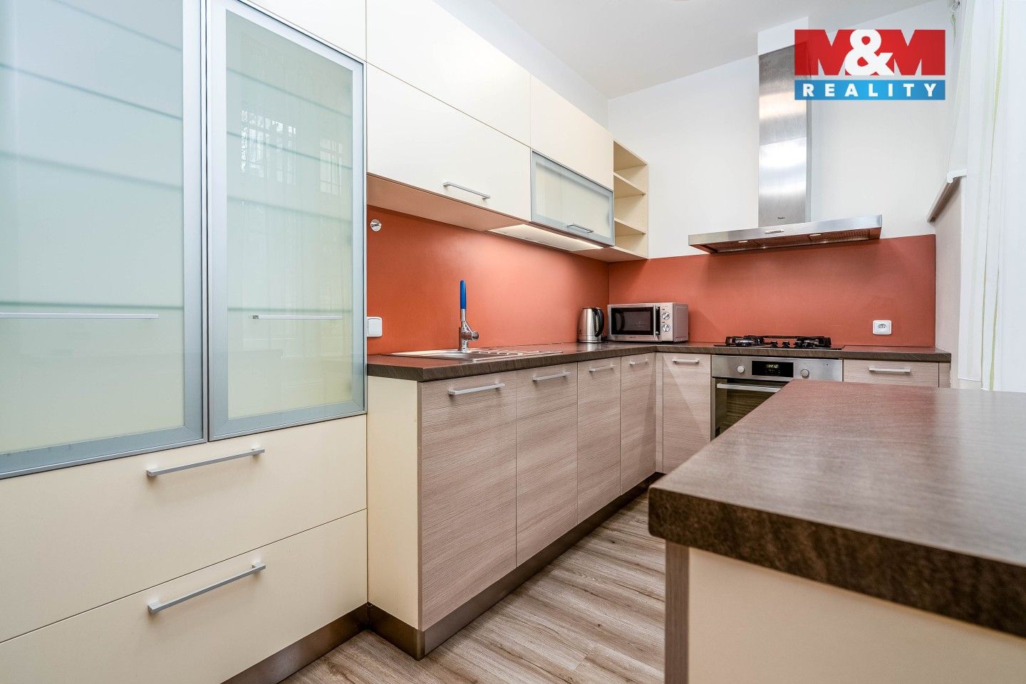 Pronájem byt 2+kk - Bílá, Praha, 68 m²