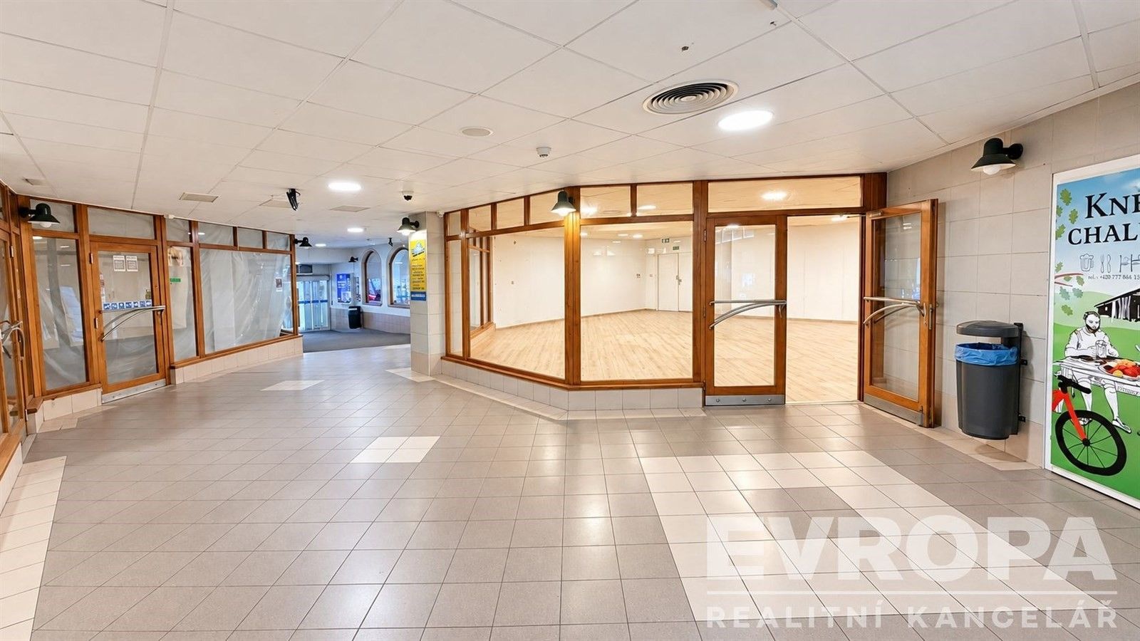 Obchodní prostory, Krkonošská 16, Vrchlabí, 132 m² - 1
