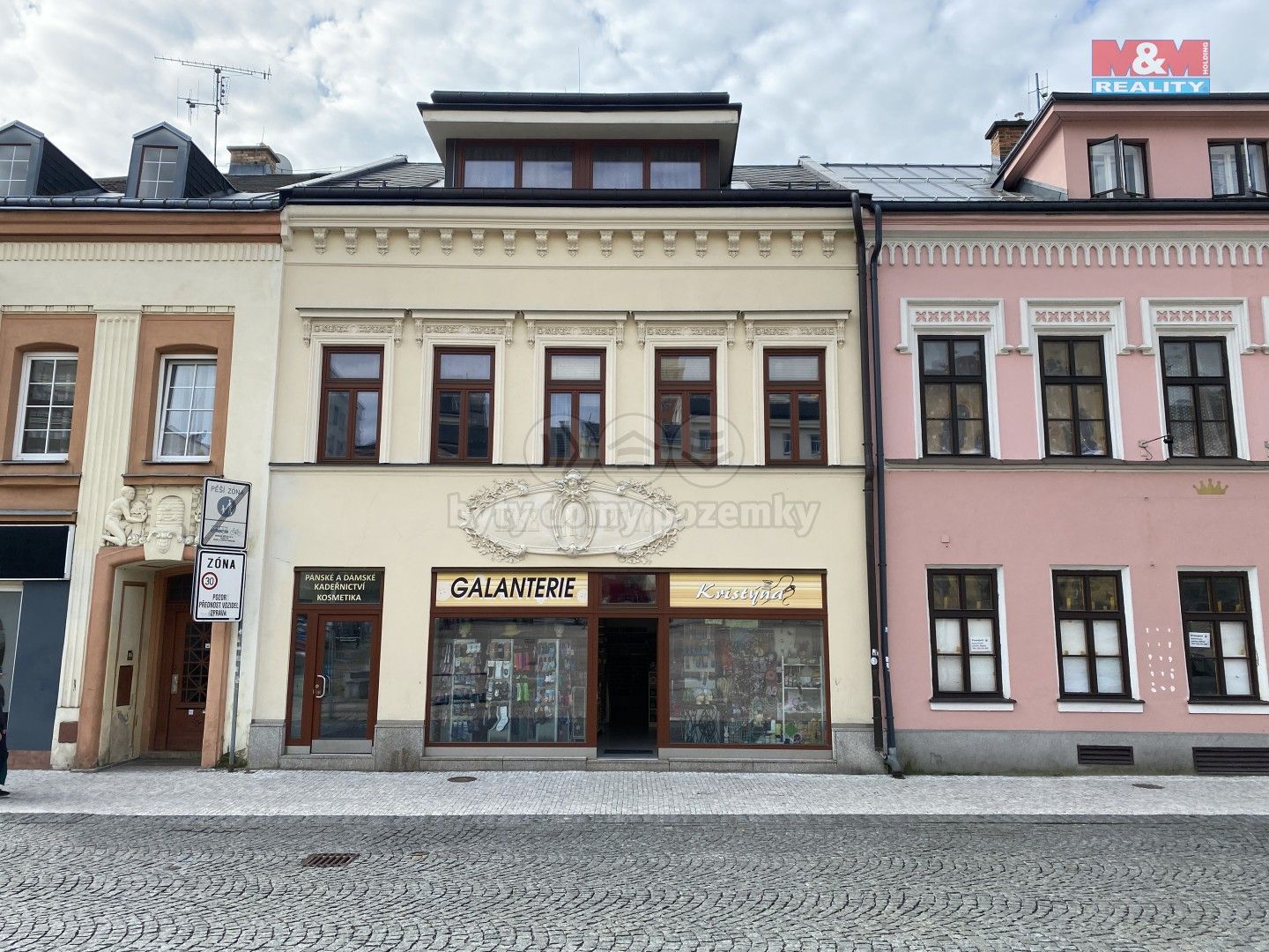 Obchodní prostory, Dolní náměstí, Jablonec nad Nisou, 80 m²