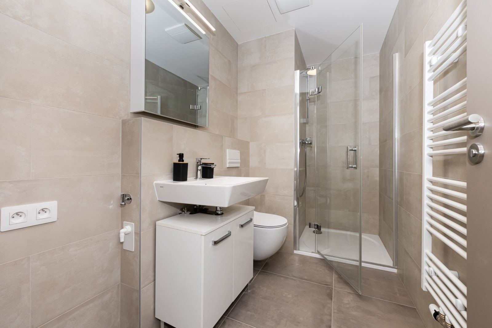 Byt 2+kk · 43 m² · Arnošta Valenty, Praha - 3