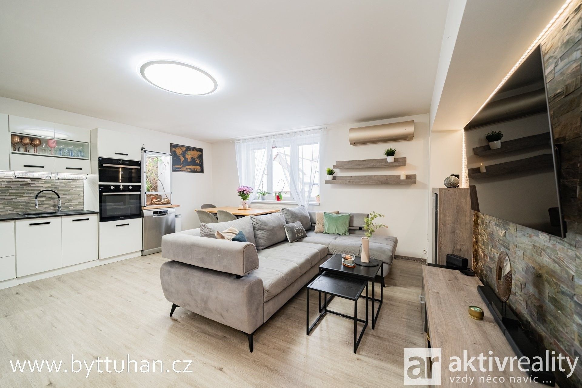 3+kk, Tuhaň, 79 m²