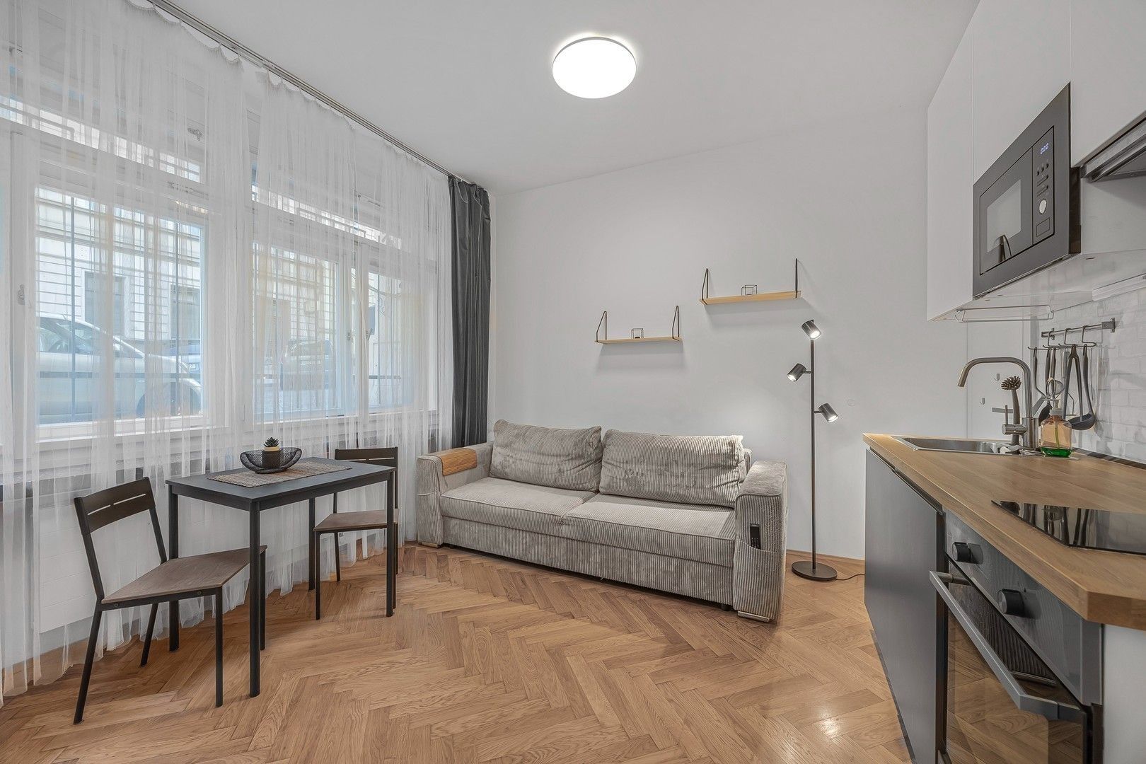 Pronájem byt 1+kk - Pplk. Sochora, Praha - Holešovice, 23 m² - 5