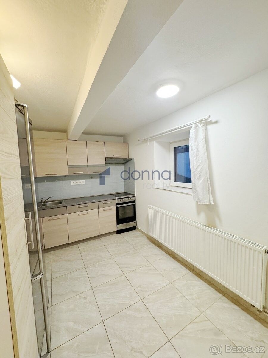 Byty, Praha, 142 00