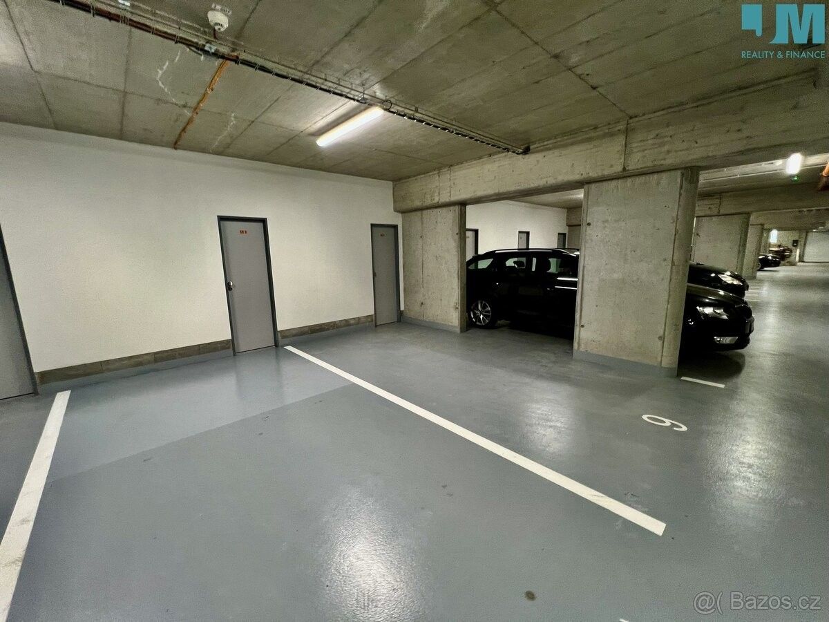 Garáže, Olomouc, 783 01