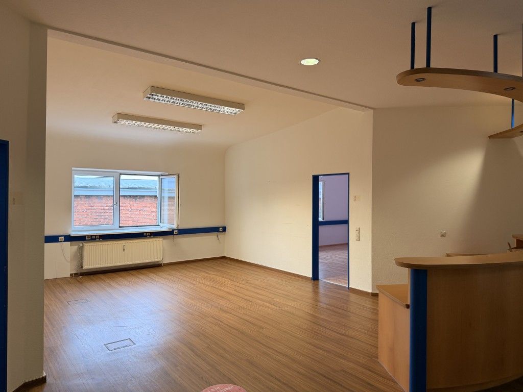 Kanceláře, Braunschweig Braunschweig Niedersachsen 38122, 632 m² - 1