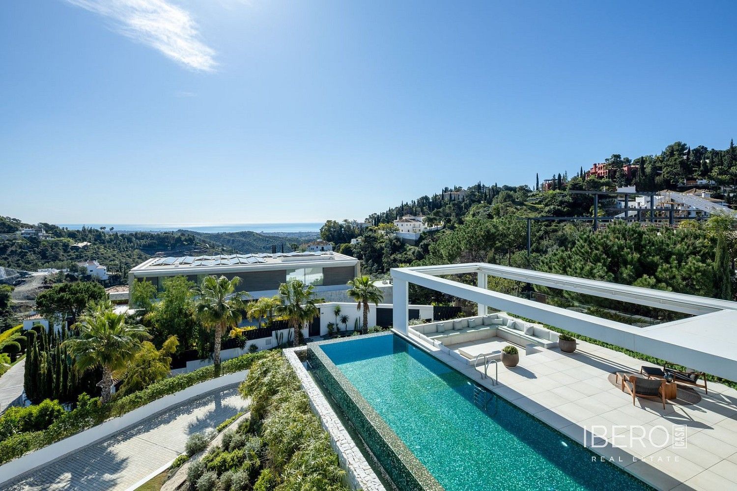 Prodej rodinný dům - El Madroñal, Španělsko, 1 445 m² - 5