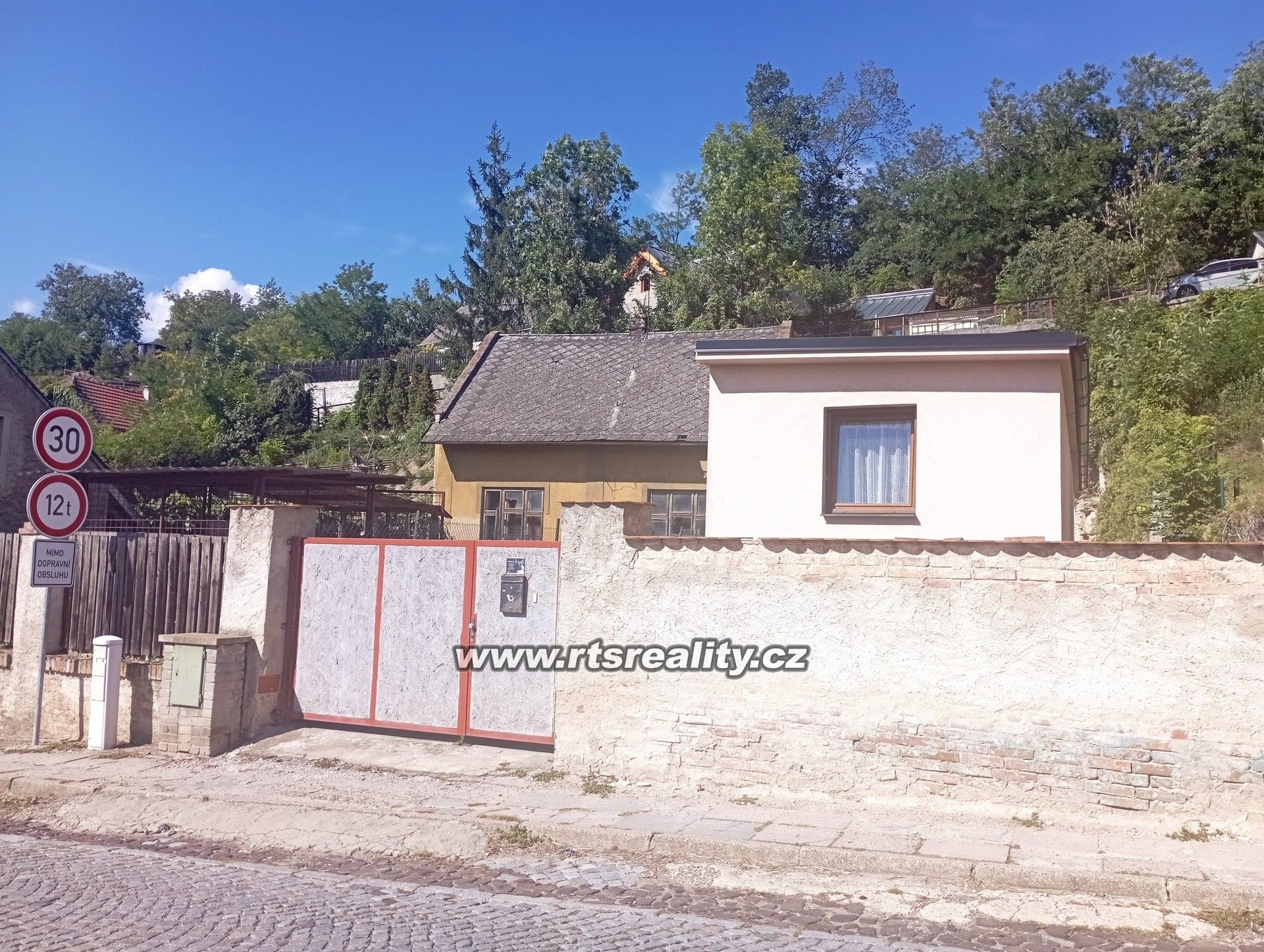 Dům, 88 m²