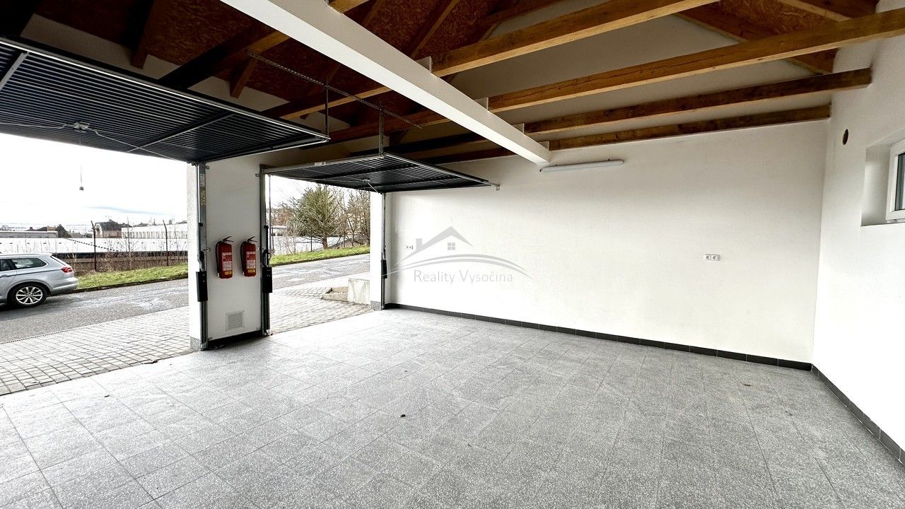 Pronájem garáž - Žižkov II, Havlíčkův Brod, 41 m²