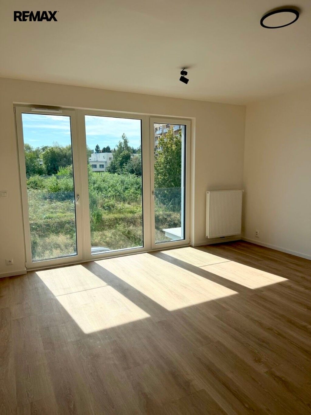 Pronájem byt 2+kk - Divíškové 1313, Praha Hlubočepy, 53 m² - 5