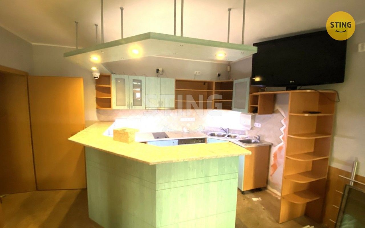 Pronájem obchodní prostory - U Brány, Mohelnice, 270 m²