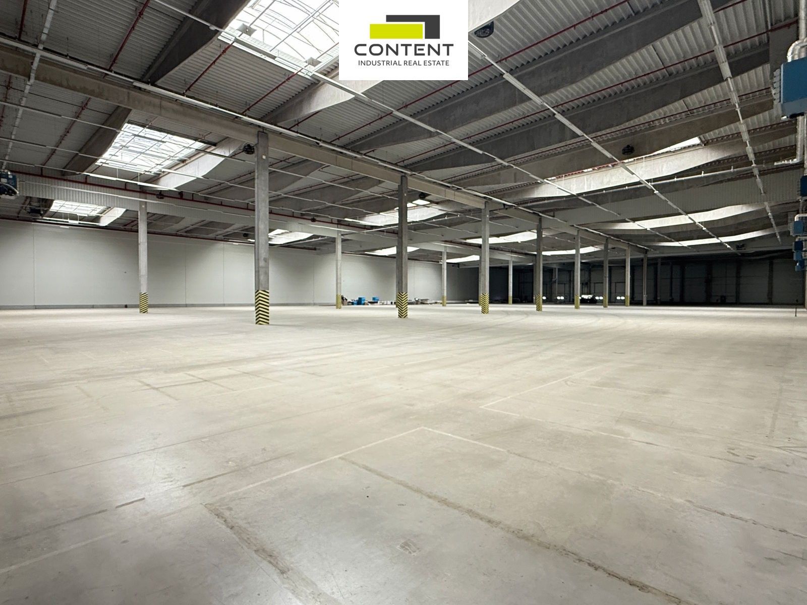 Výrobní prostory · 12 208 m² · Polní, Hrušky - 3