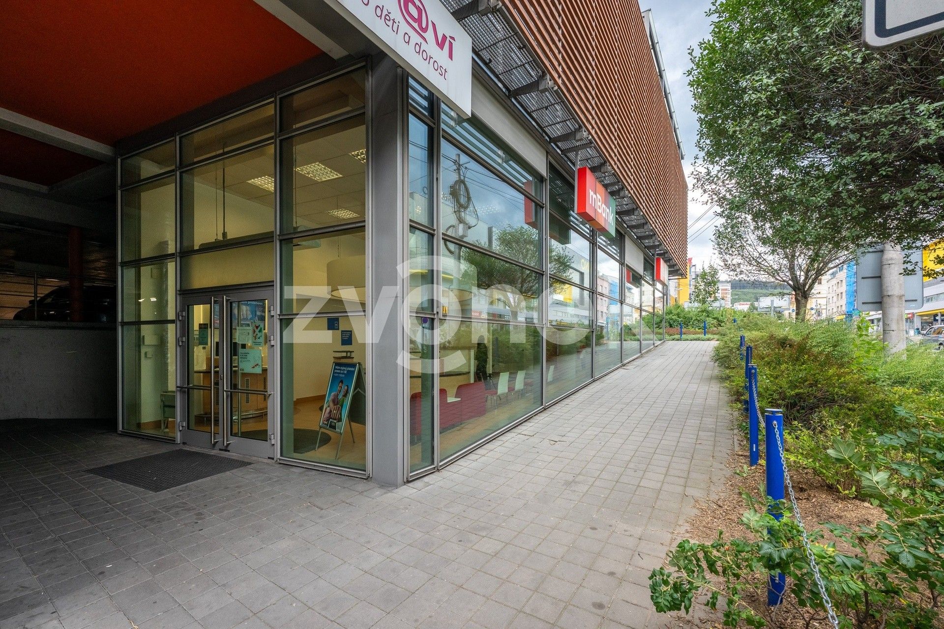 Obchodní prostory, Dlouhá 5617, Zlín, 107 m² - 1