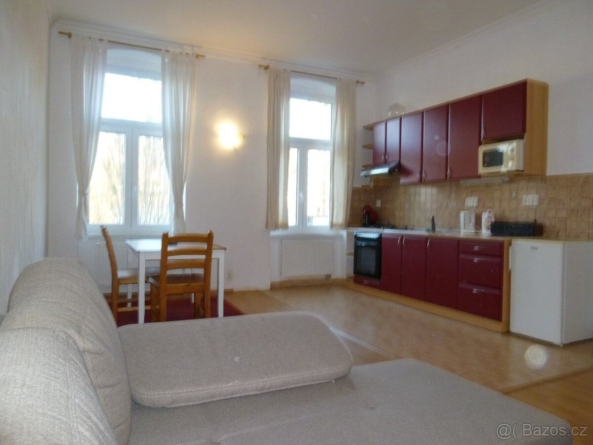 Pronájem byt 2+kk - Karlovy Vary, 360 01, 58 m²