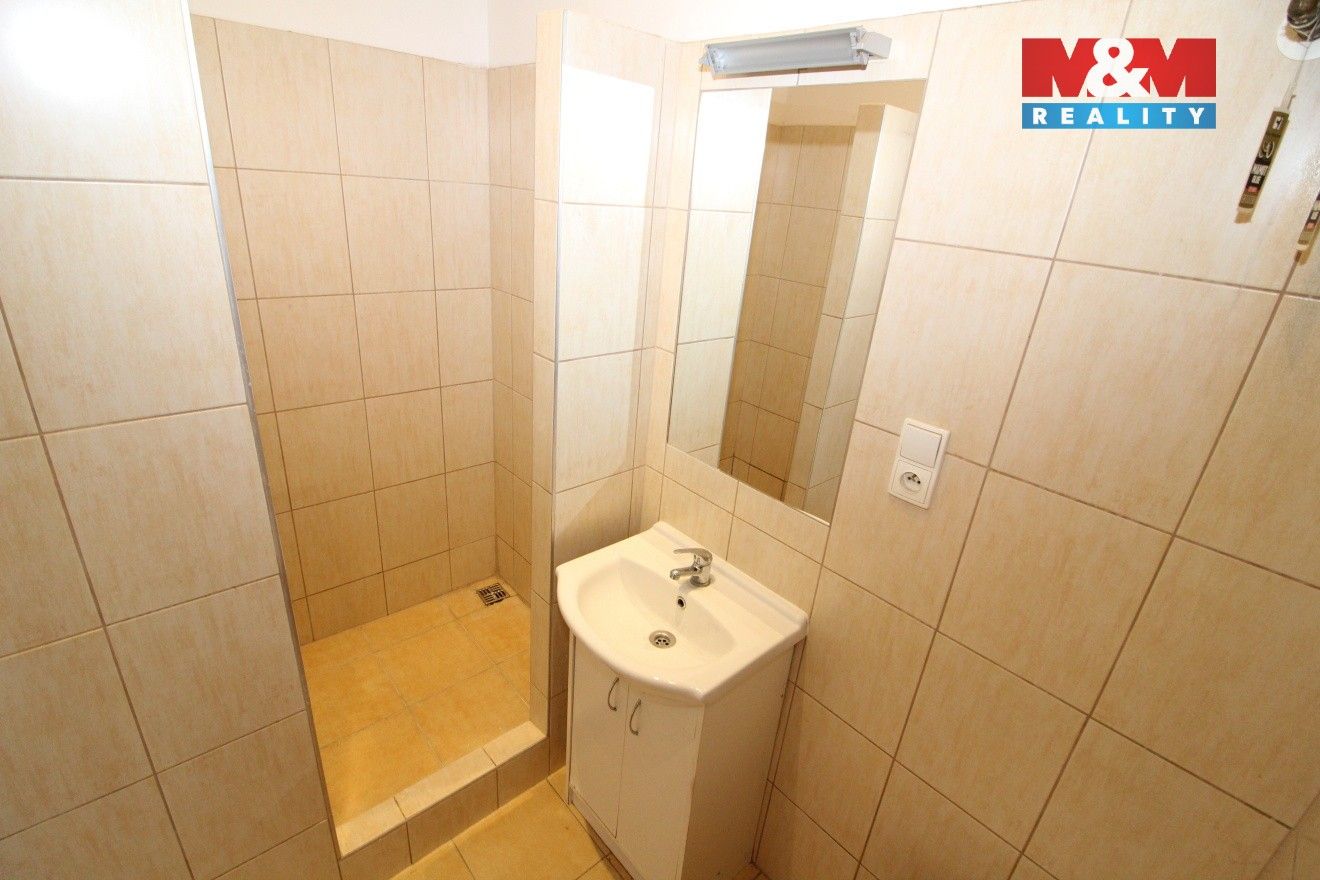 Pronájem byt 1+kk - Pod Holým vrchem, Česká Lípa, 38 m²