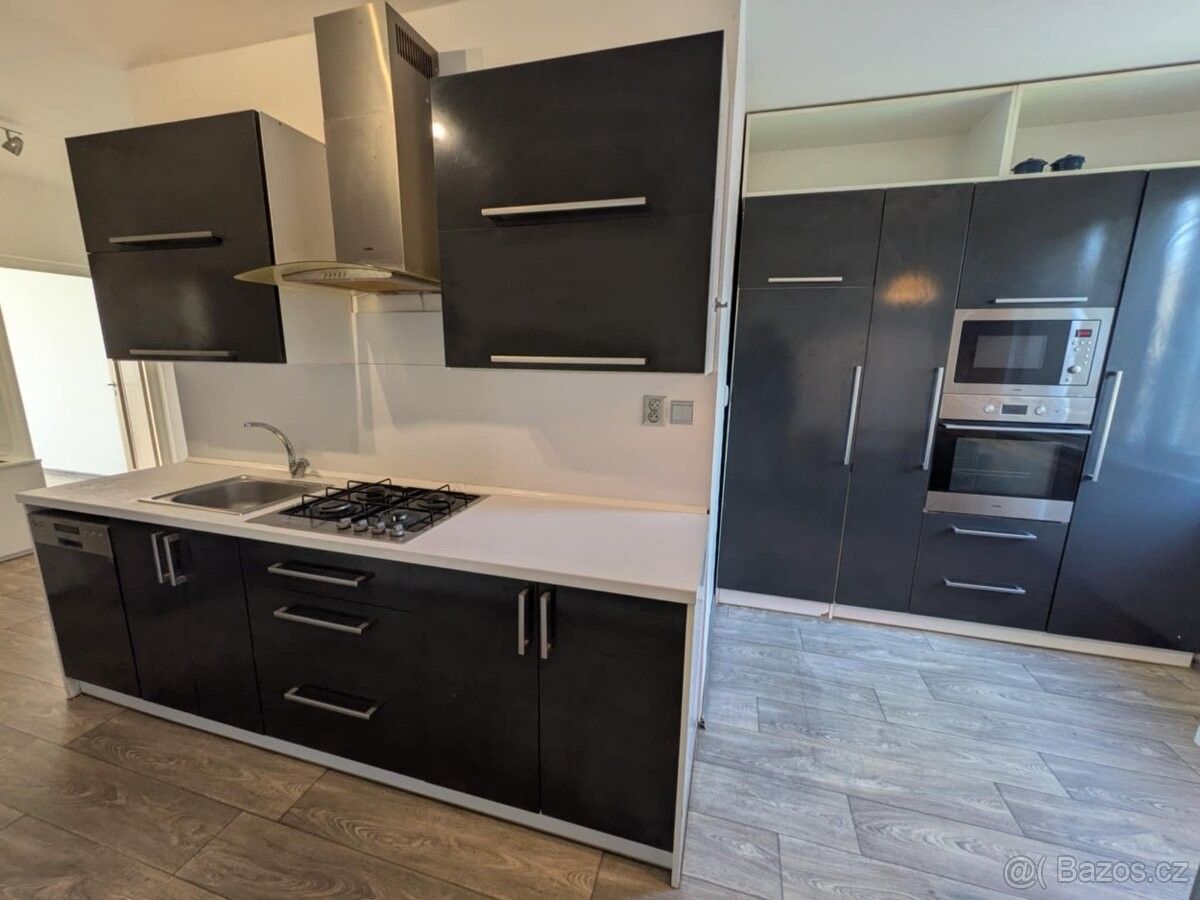 Pronájem byt - Chomutov, 430 04