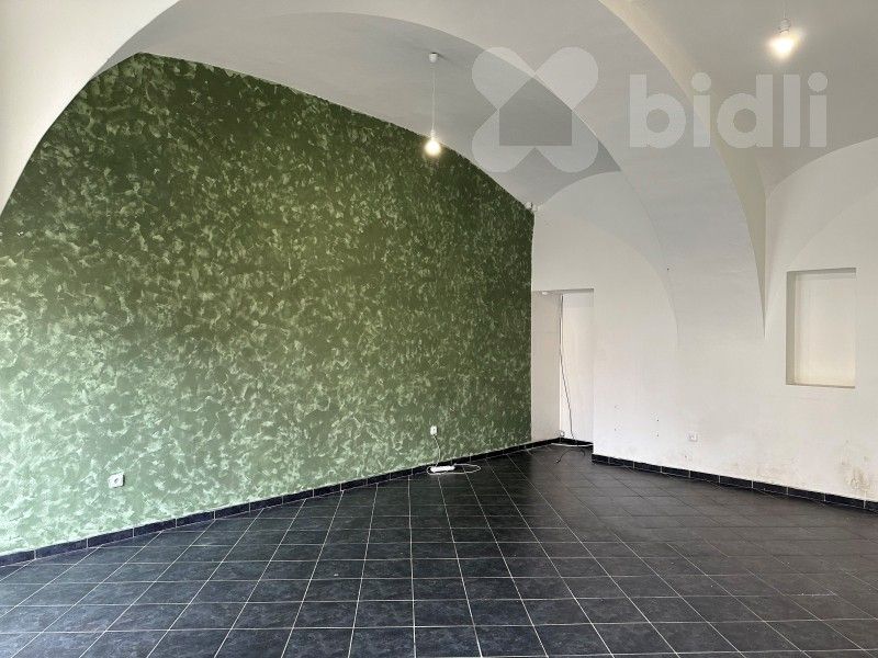 Obchodní prostory, Malé náměstí, Hradec Králové, 35 m²