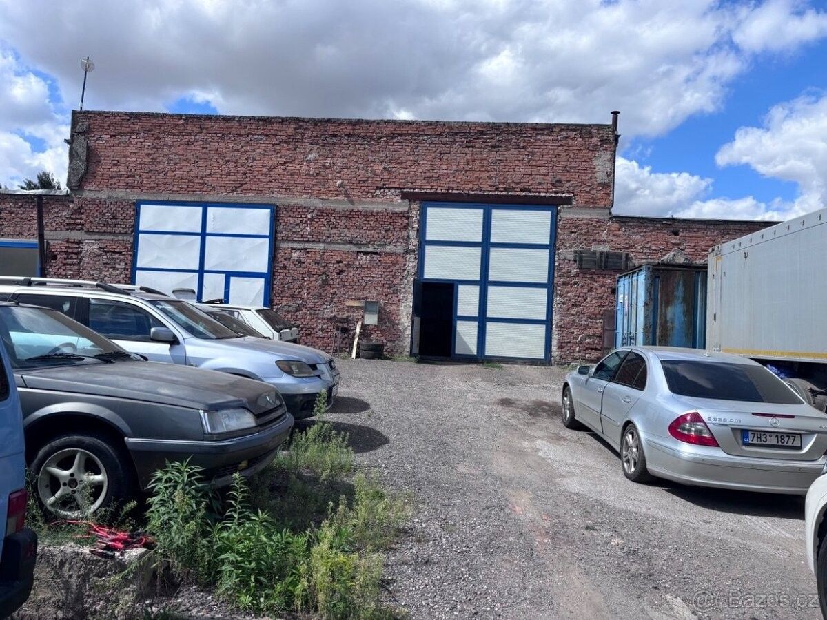 Sklady, Hradec Králové, 503 01