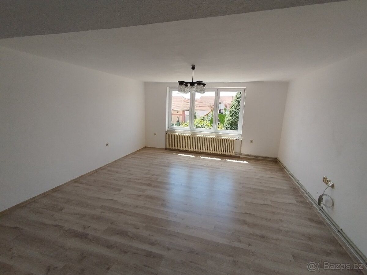 Pronájem byt - Dačice, 380 01