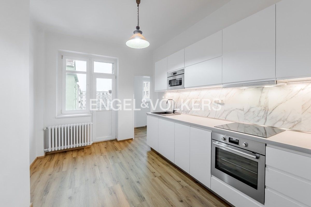 2+1, 5. května, Praha, 87 m²