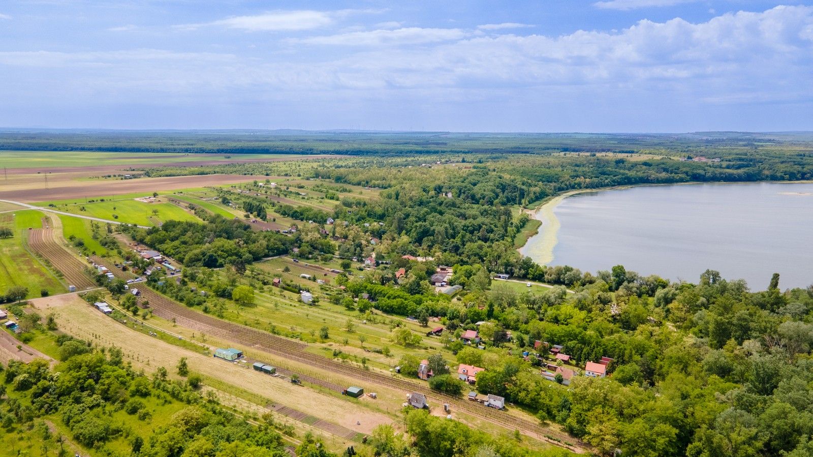 Zahrada · 433 m² · Břeclav - 3