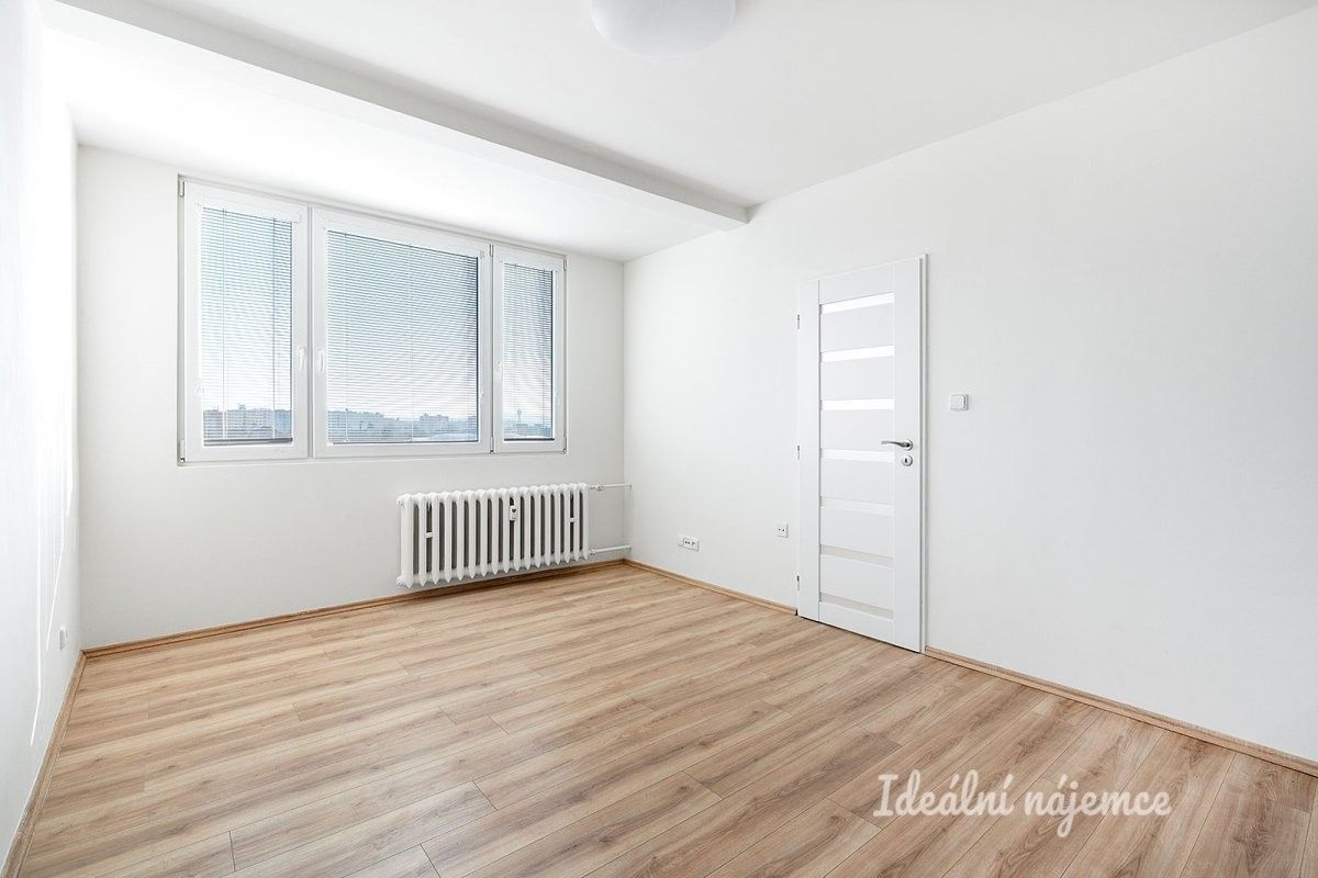 2+kk, Hečkova, Praha, 36 m²