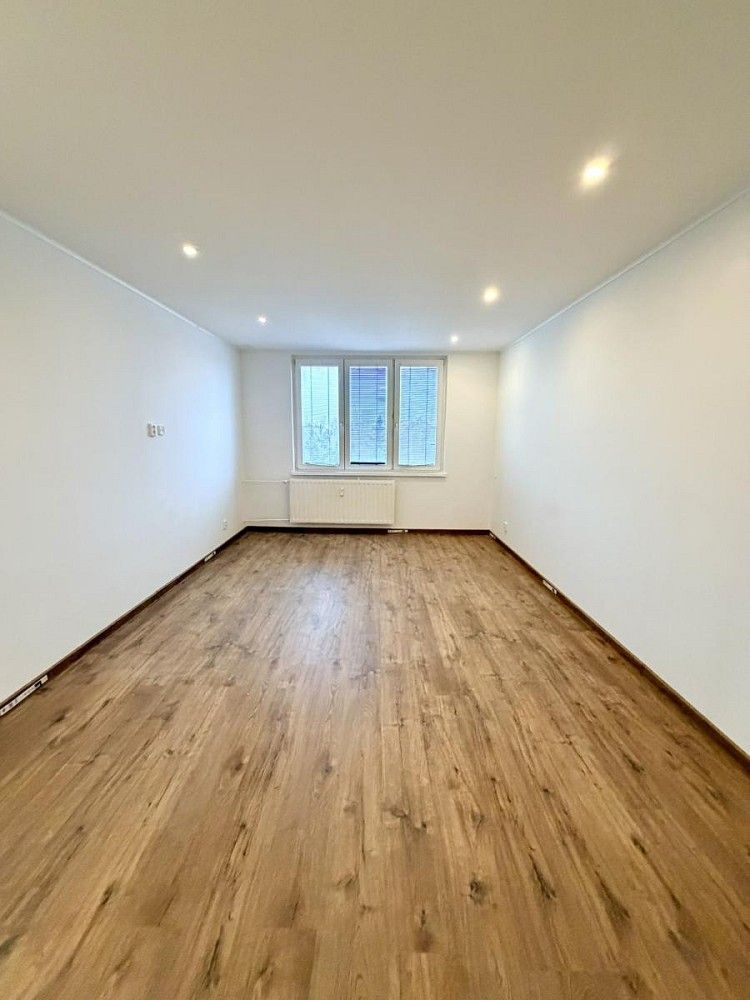 Byt 2+1 · 60 m² · Kamenná, Chomutov - 4