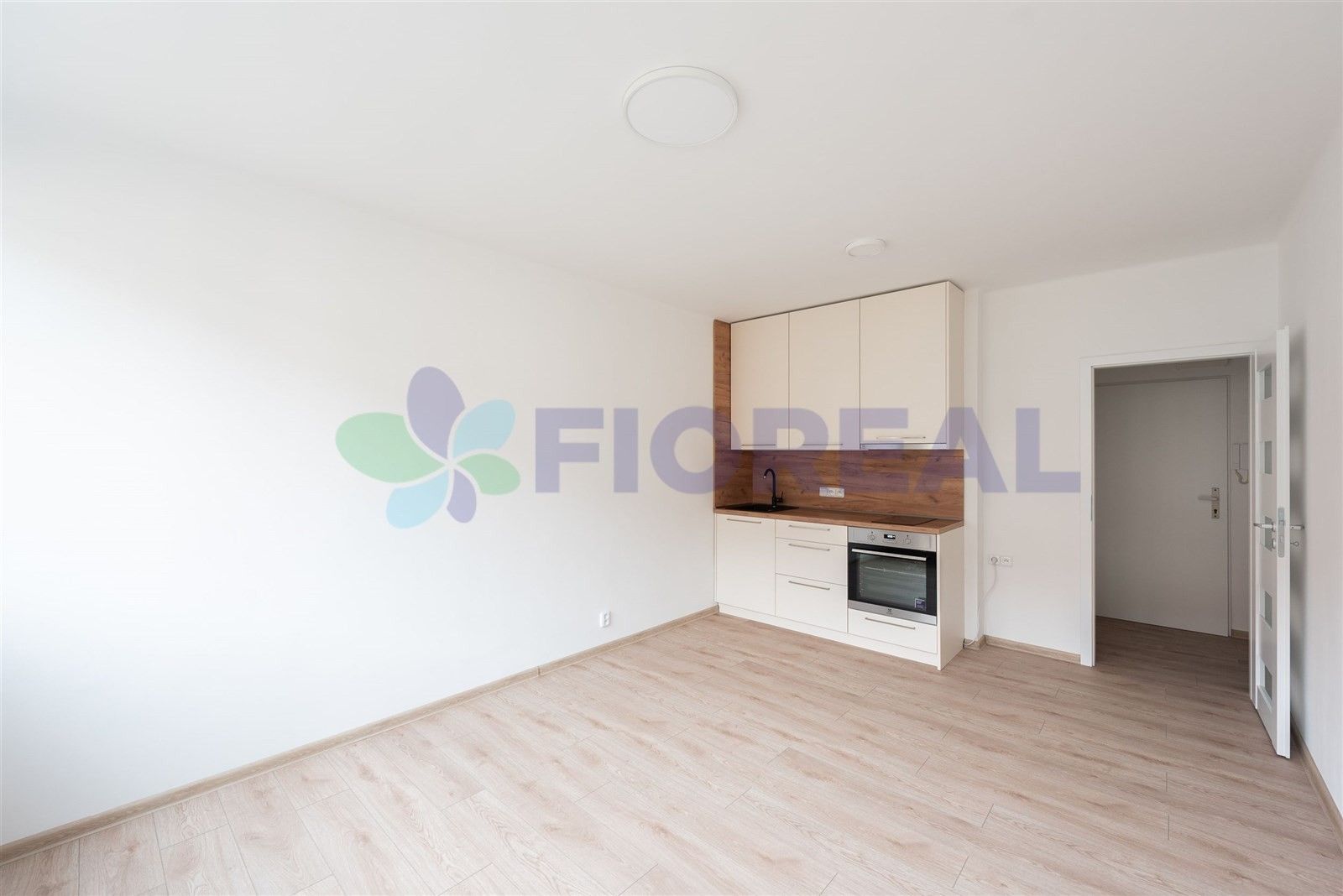 1+kk, Bulharská, Praha, 23 m²