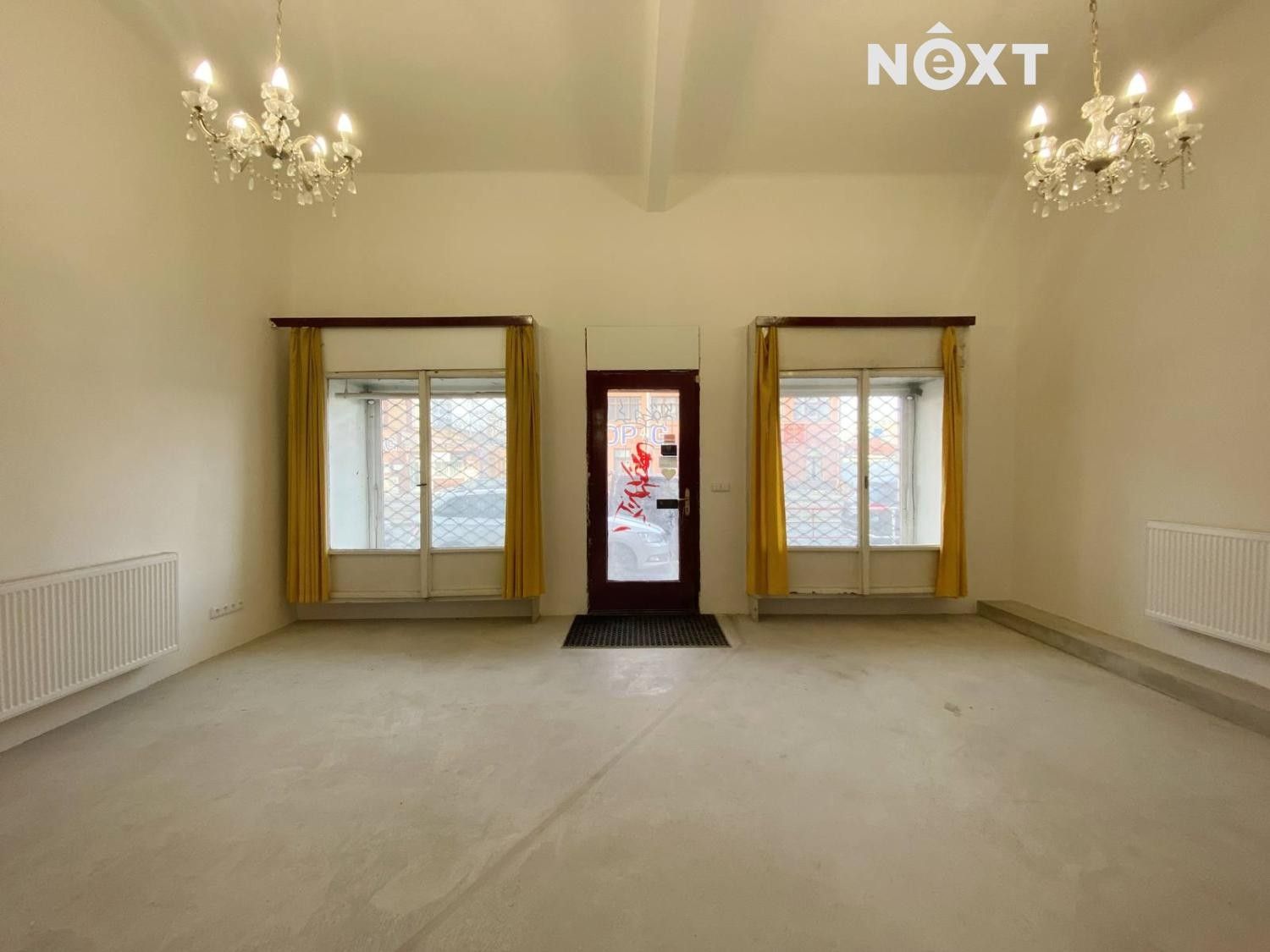 Pronájem obchodní prostory - Poděbradská 242, Praha, 69 m²