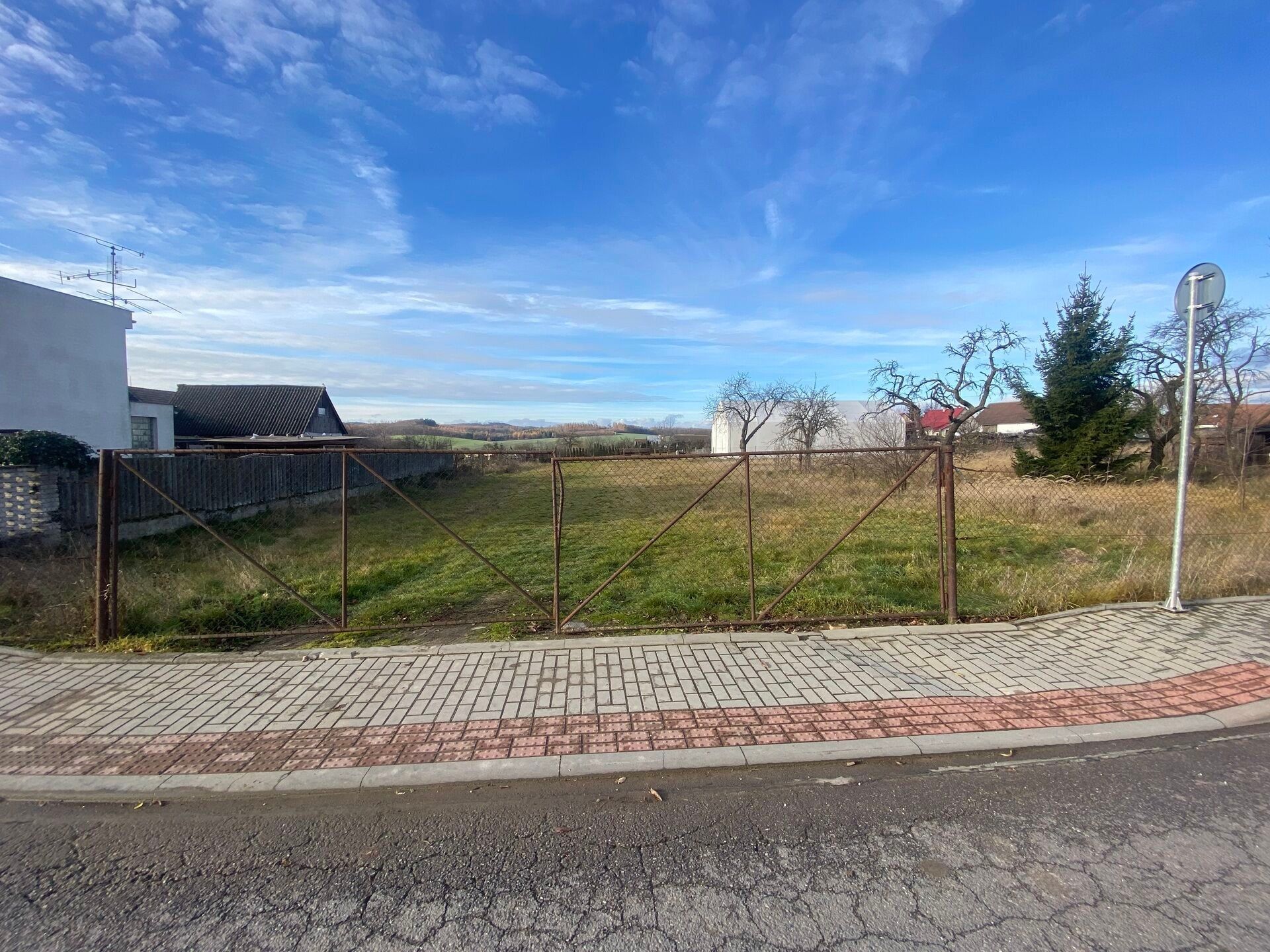 Prodej pozemek pro bydlení - Zálesí, 1 254 m² - 5