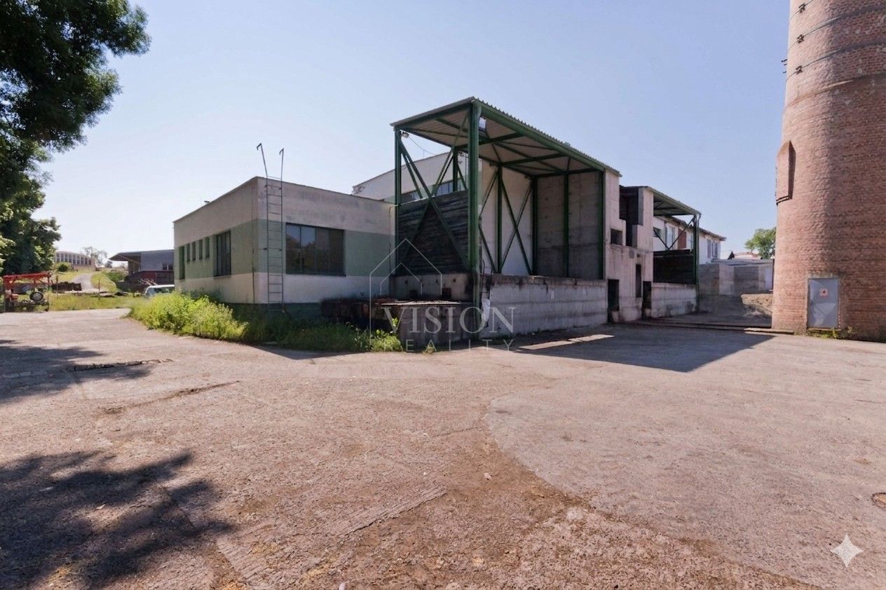 Prodej výrobní prostory - Jindřichův Hradec, 5 601 m² - 5