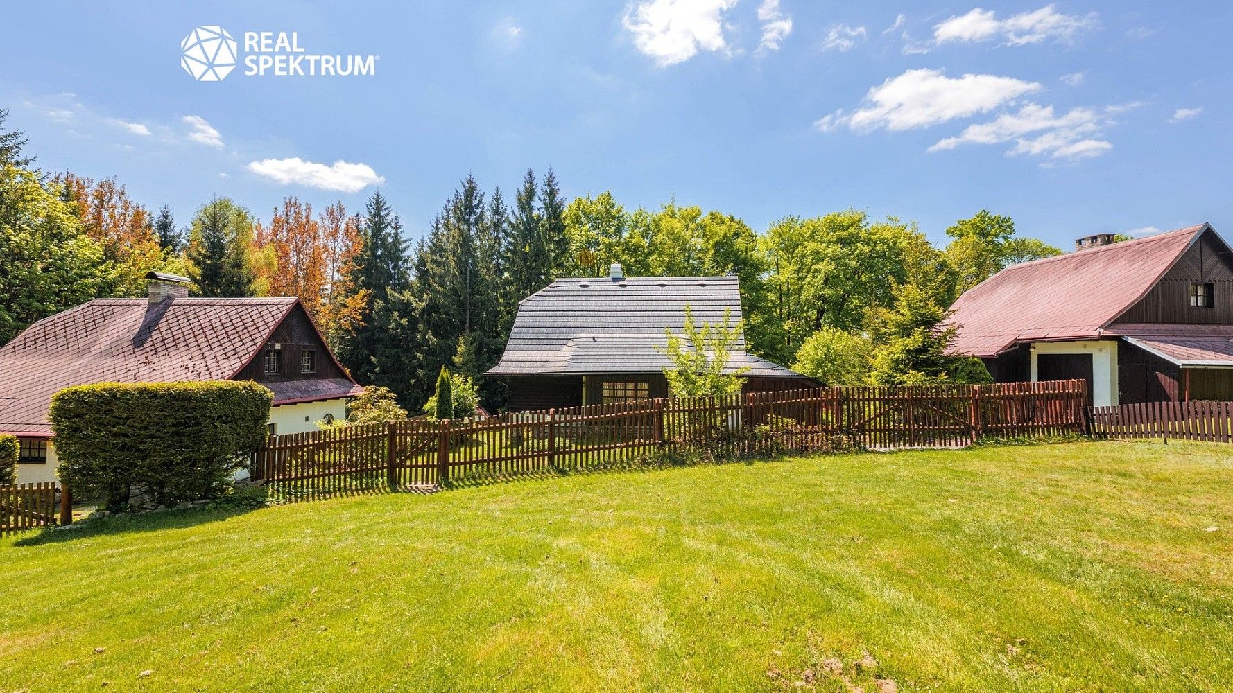 Rodinné domy, Svratka - Česká Cikánka, okres Žďár nad Sázavou, 150 m² - 1