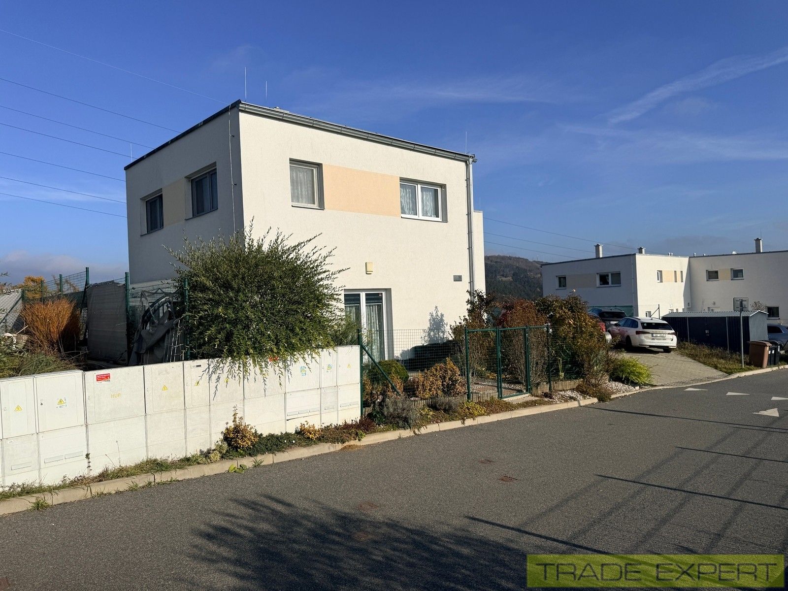 Rodinné domy, Na Vinohradech, Králův Dvůr, 95 m²