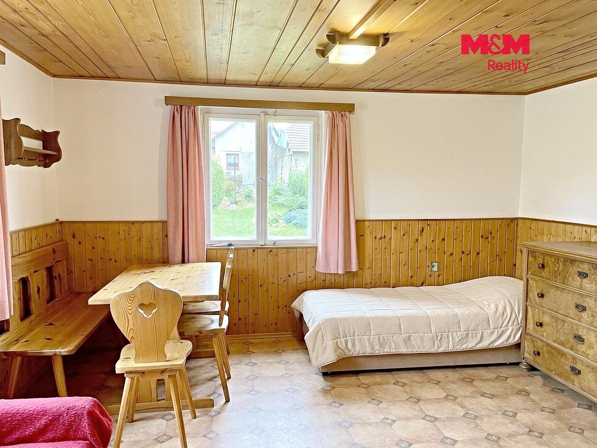 Chaty, Hlavice, 37 m² - 2