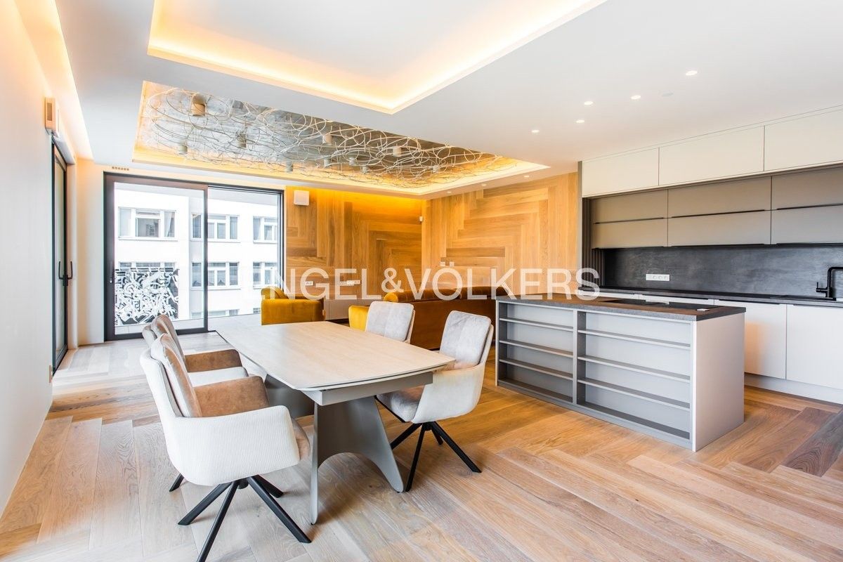 Byt 4+kk · 144 m² · Komunardů 1643, Praha Holešovice - 4