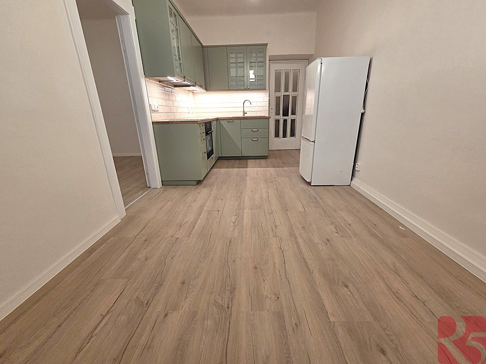 3+kk, Poupětova, Praha, 60 m²