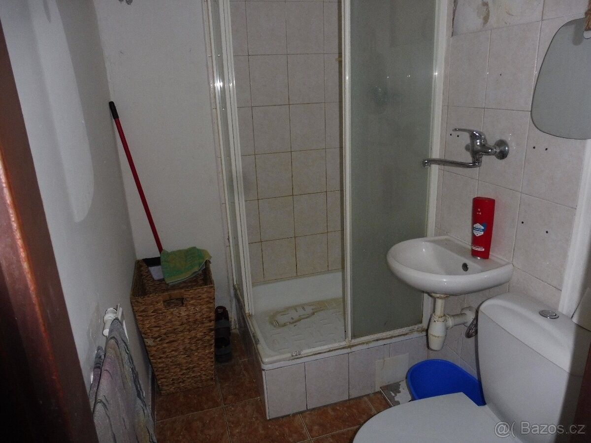 Pronájem byt - Bukovany, 779 00