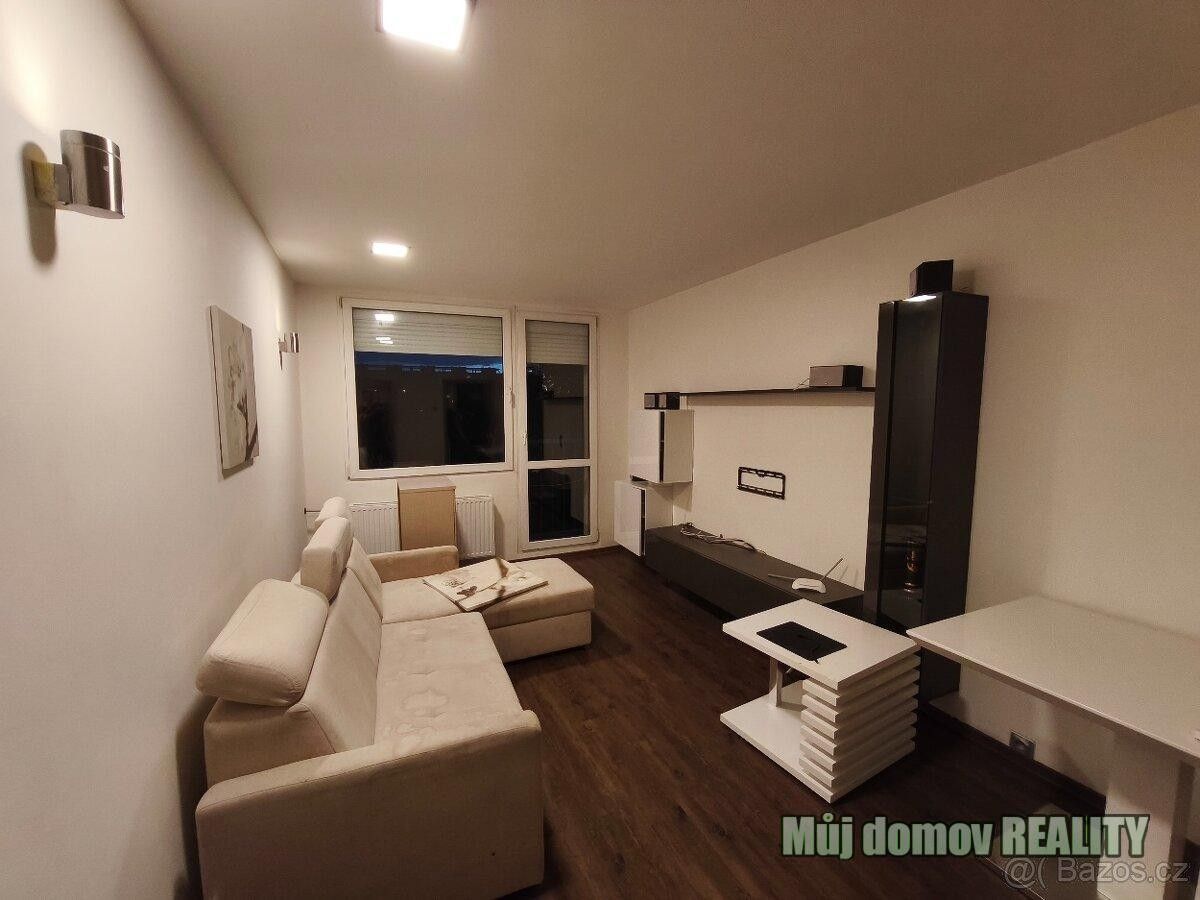 Byt 2+kk · 44 m² · Frýdlantská, Praha - 1