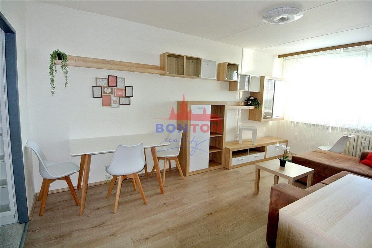 Byt 2+kk · 44 m² · Praha - Chodov, okres Praha 11, Hlavní město Praha - 3