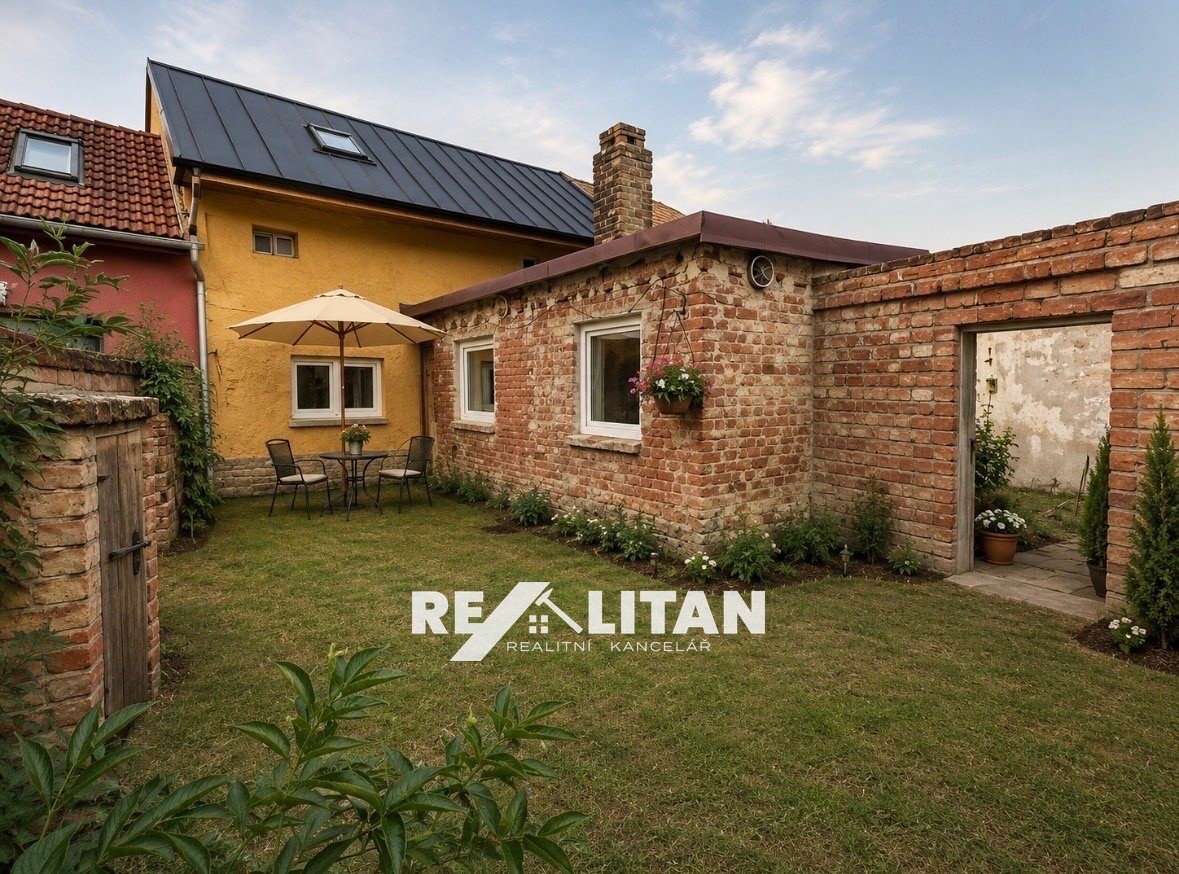 Prodej rodinný dům - Chropyně, 768 11, 80 m² - 2
