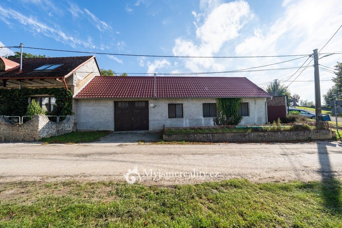 Rodinné domy, Boleradice, 691 12