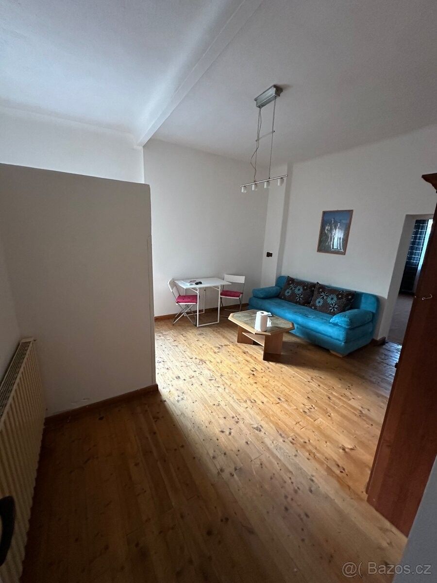 Byty, Hustopeče u Brna, 693 01 - 1