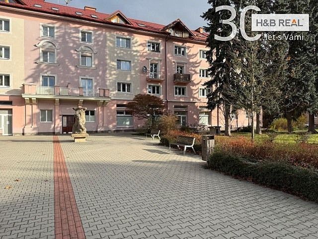 Obchodní prostory, Vsetín, 200 m² - 1